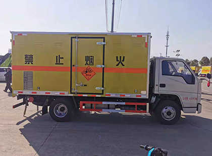 彬县爆破器材运输车